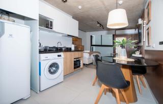 Chic First Del Sol Studio Near Restaurants & Shops - 2
