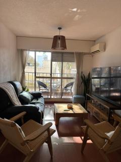 Apartment with balcony and AC Cordón Soho near the stadium - 0