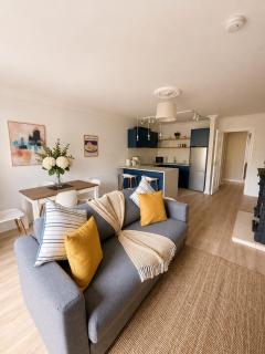 Luxury By The Coast 9 - 2