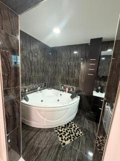 Luxury Villa-Elysium Noire at Seville 3 - 8