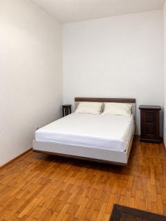 Humble 2BD Apartment Close to Central near Wien Mitte - 5