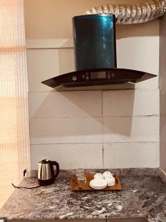 Modern 3BHK Right Next to GigaMall DHA2 Easy Entry - 9