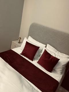 Modern 3BHK Right Next to GigaMall DHA2 Easy Entry - 1