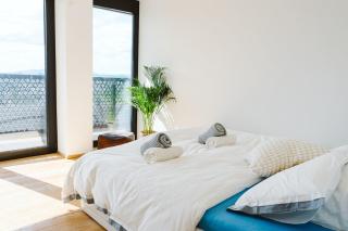 Newly Built Top-Floor Apartment- Zurich - 2