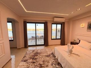 Luxor River House - 1