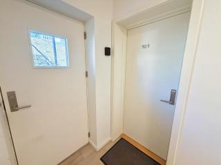 Rip City Apartment by Nuuk Homes - 8