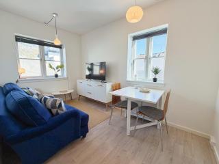 Rip City Apartment by Nuuk Homes - 6