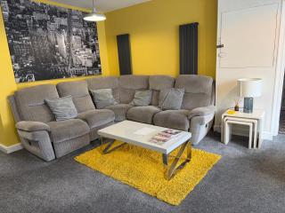 Large 4 Bed House, Sleeps 7, Near NEC, BHX, City Centre - 7