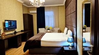 The Golden Nizami Street - 6