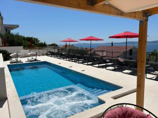 Pool side apartment with sea view and spacious sun deck a5 - 0