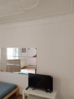 BLR Apart 3 - 3