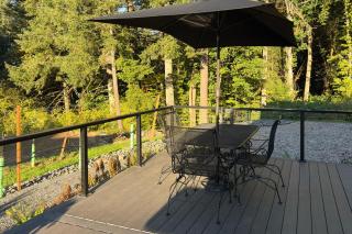 Oregon Wine Country Retreat: Sip & Dine Outside - 7