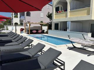 Heated swimming pool, stunning sea view terrace a6 - 7