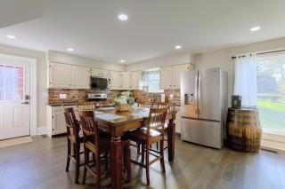 Bourbon Hill Retreat-Sleeps 14- Near Buffalo Trace - 2
