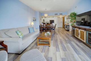 Pool Views, 2 Bed 2 Bath,Balcony, Lagoon Pool,Shuttle,The Palms of Destin - 3
