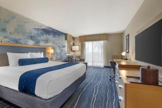 Best Western Plus Marina Gateway Hotel - 2