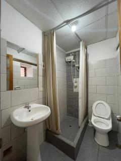 Hostal Plaza - 4