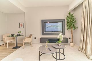 Adulite Luxury Stays 08 - 0
