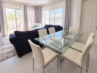 Private Pool Villa- 3BR Near Pereybere Beach - 5