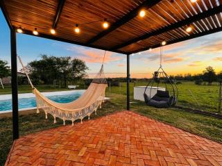 Casa en Colón Piscina, verde y confort - 6