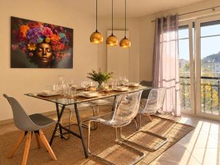 Comfy Apartment near the Station with Parking - 8