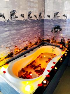 Celestide Haven-1BHK-Bathtub-1 Min Walk To Beach - 4