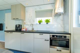 ’t Vakansie’uus | Charming, single-storey holiday home on Walcheren | Ds. van Wouwestraat 30 – Serooskerke - 2