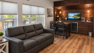 Lakefront walk-in condo overlooking Marina - 1