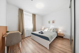 Modern Ružinov Apartment - Free Parking, D1 Access - Bratislava - 1
