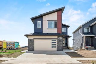 Modern 2BR Retreat YEG, Nisku Shopping - 9