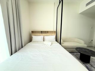 Cozy Living with Pool and free Parking - 3