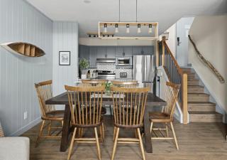 Alpine Loft with Pool, Hot Tub & Mountain Views - 7