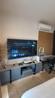 Luxury Executive Studio Room at Loxwood Apt - 0