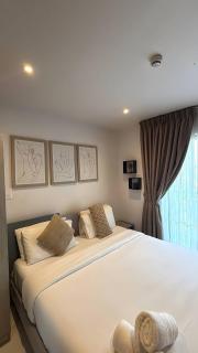 Luxury Executive Studio Room at Loxwood Apt - 5