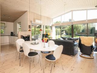 4 star holiday home in Glesborg - 5