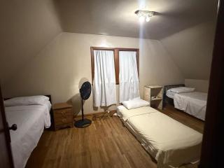 Amazing 4-Bedroom 6 Beds - 8