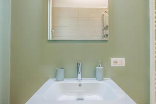 Urban Green Retreat - MotorValley Vibes - 4