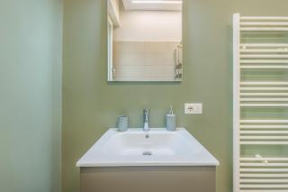 Urban Green Retreat - MotorValley Vibes - 3