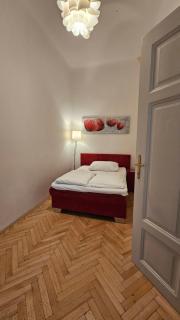 Municipal House Apartment 24 - 7
