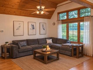 Tichigan Lake Retreat - 9