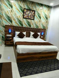 Hotel Saantu - 1