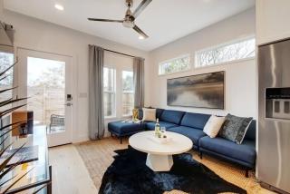 Modern New Construction with Hot Tub - 5