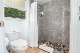 Upgraded 3 bed w Ocean View Pool Hot tub 2 King - 7