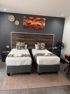 Victoria Falls Accomodation - 6