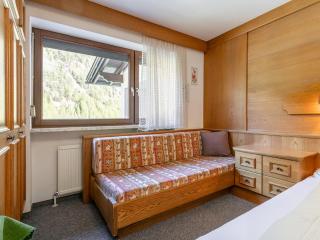Holiday home with balcony and ski storage - 5