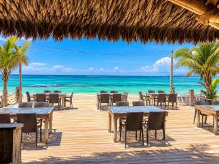 Island Charm Villa Magic Pool & Beach Club - 5
