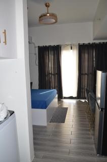 Studio With Balcony Gaisano Buhangin - 4