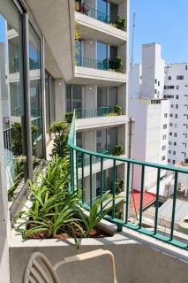 Bright 2BR Balcony Apartment near Miraflores Malecón - 4