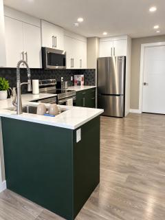 Cozy, Highly Comfortable Apartment in Drumheller - 2