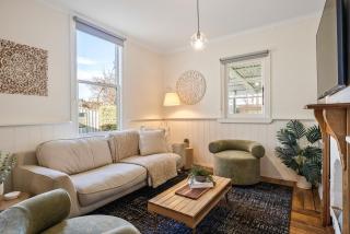 Tranquil Launceston Getaway - You'll fall in love! - 4